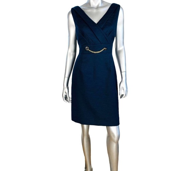Tahari Dresses & Skirts - Tahari Blue Sleeveless V-Neck Sheath Dress 10P